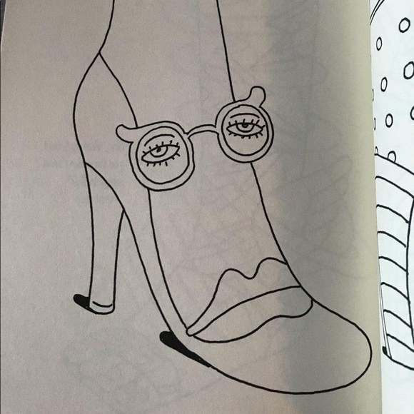 Shoes Shoes Shoes 👠👡👢Colouring Book - Picture 3 of 10